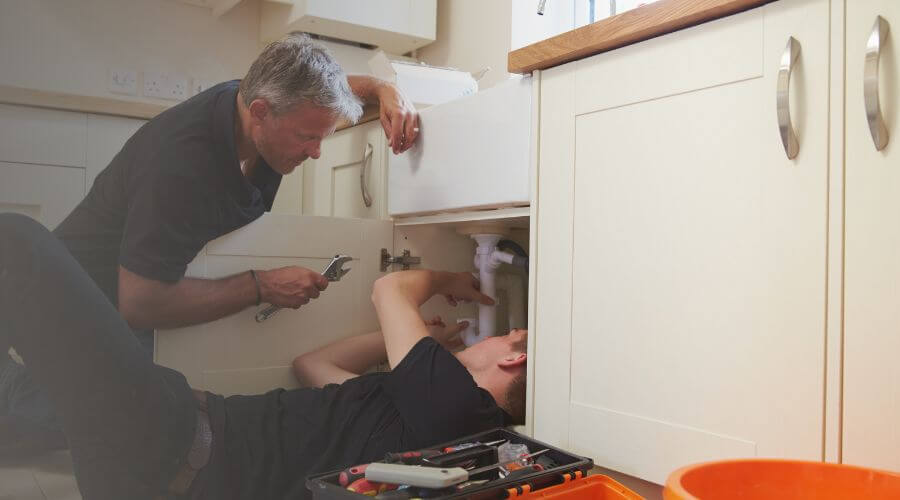 Professional burst pipe repair services in Ohiowa, NE